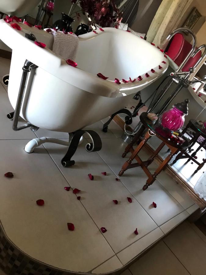 Annie'S Boutique Guesthouse And Garden Spa Hartbeespoort Eksteriør billede