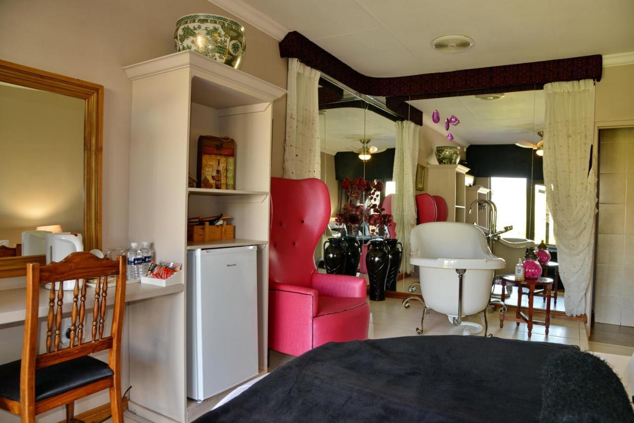 Annie'S Boutique Guesthouse And Garden Spa Hartbeespoort Eksteriør billede
