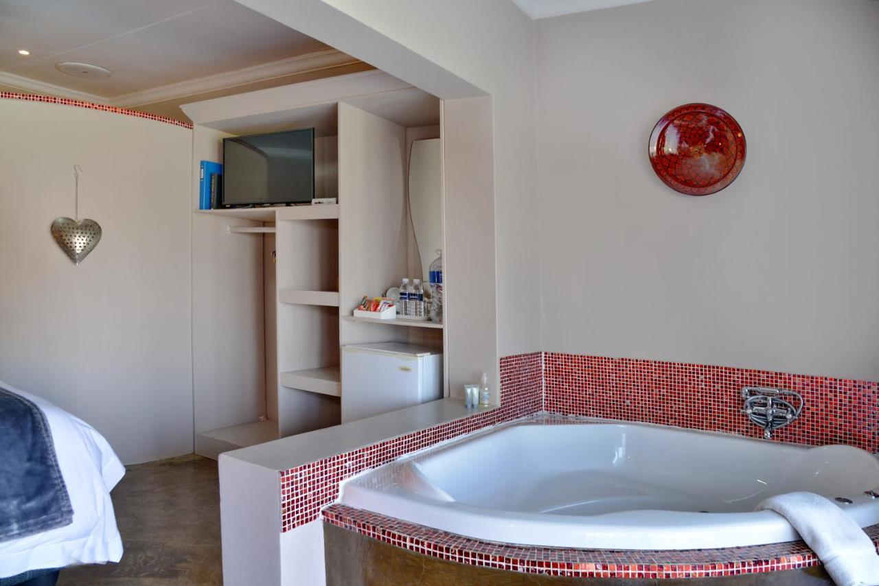 Annie'S Boutique Guesthouse And Garden Spa Hartbeespoort Eksteriør billede