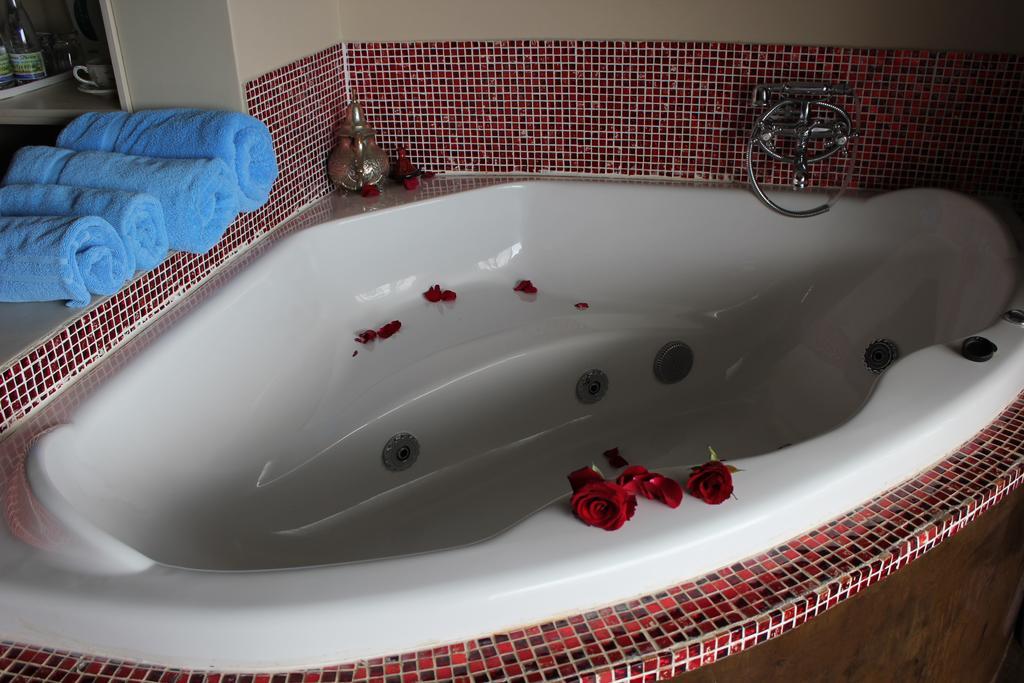 Annie'S Boutique Guesthouse And Garden Spa Hartbeespoort Eksteriør billede