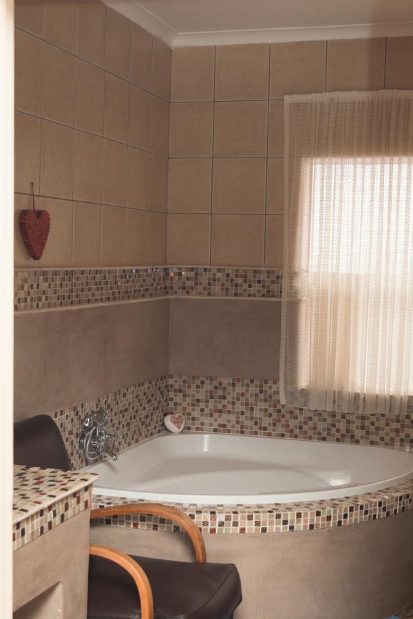 Annie'S Boutique Guesthouse And Garden Spa Hartbeespoort Eksteriør billede